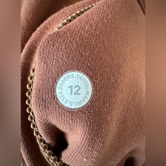 Lululemon Define Jacket - Roasted Brown - Picture 3 of 4